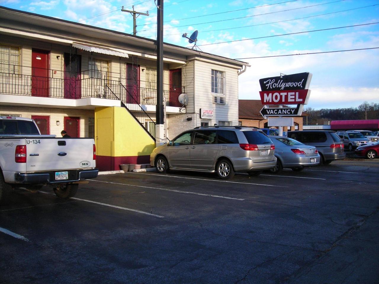 Hollywood Motel Kenova Exterior foto